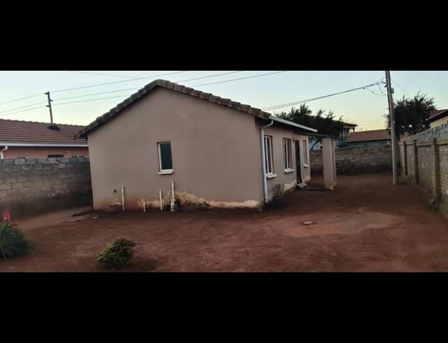 3 BEDROOM HOUSE FOR SALE IN PROTEA GLEN EXT